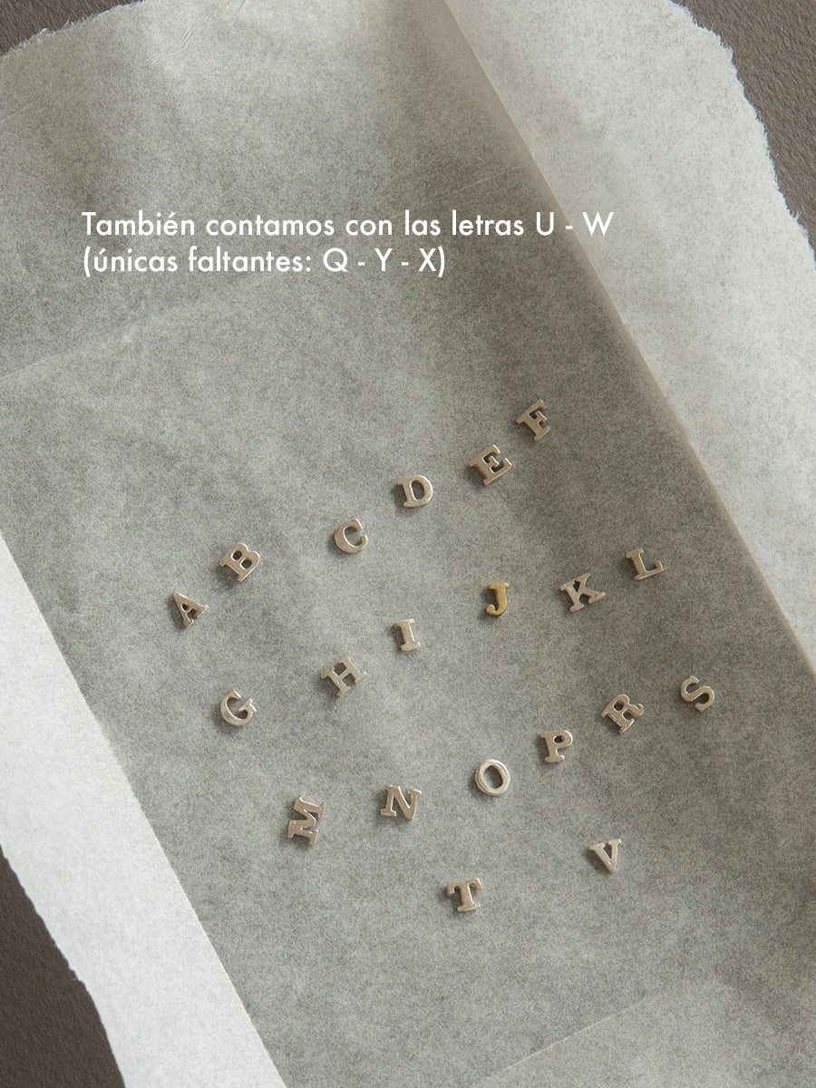 Collar Initials - Enchapado 18k