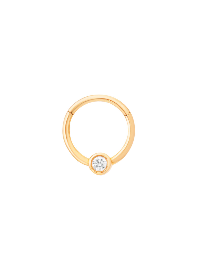 Piercing Blake de oro sólido amarillo de 14k con un circón blanco en engaste de bisel.